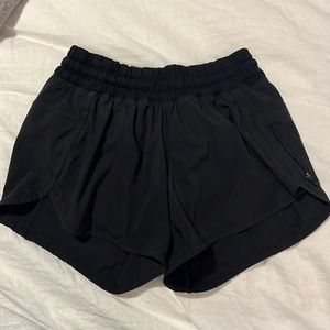 Lululemon tracker shorts